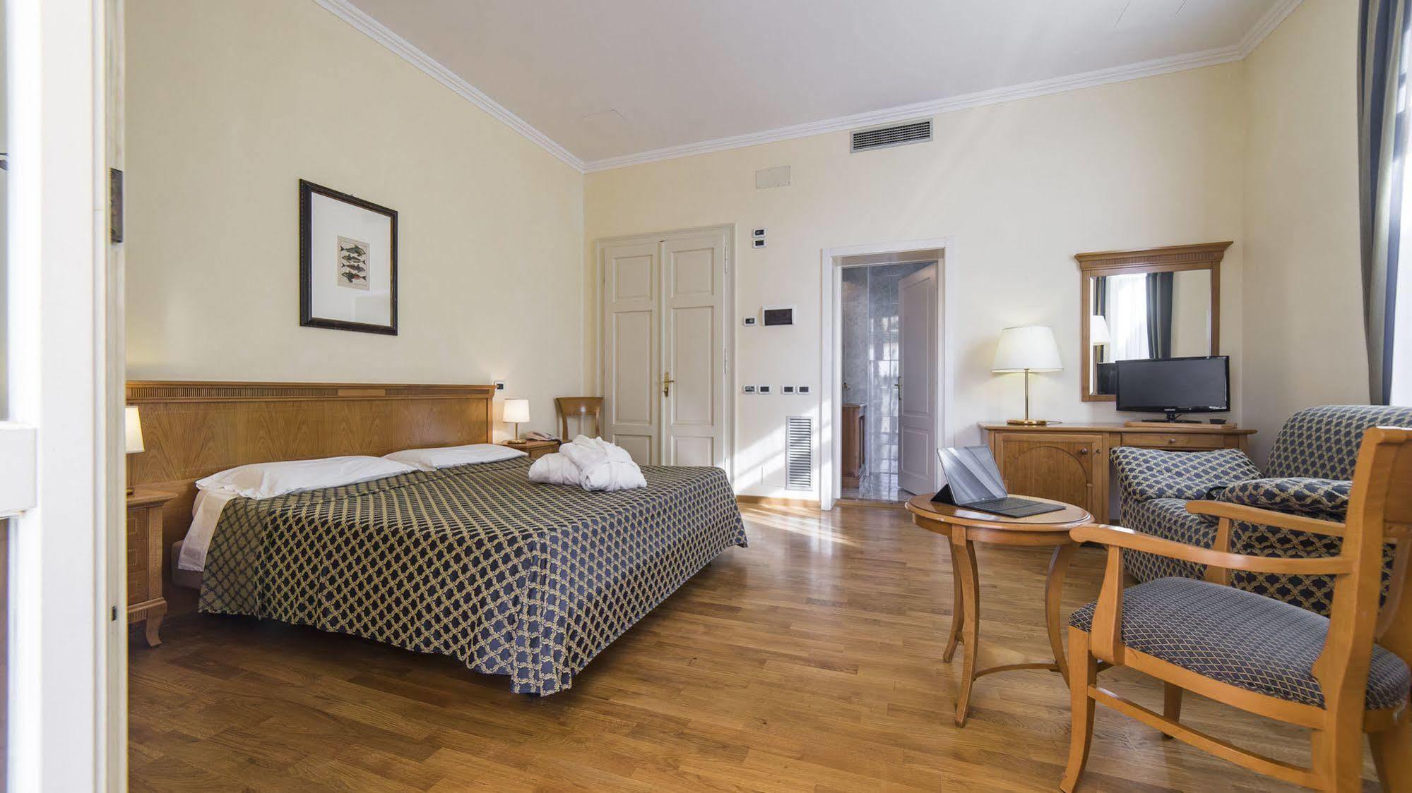 גראדו Hotel Ville Bianchi מראה חיצוני תמונה
